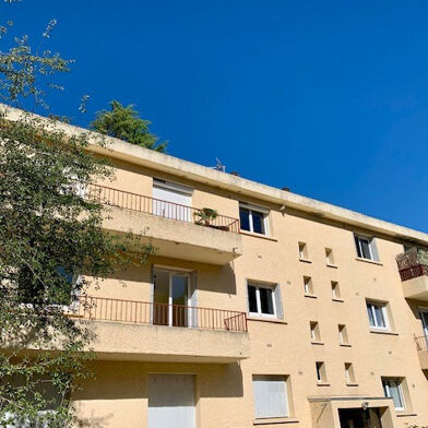 Appartement 4 pièces 151200 €