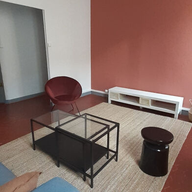 Appartement 2 pièces 740 €