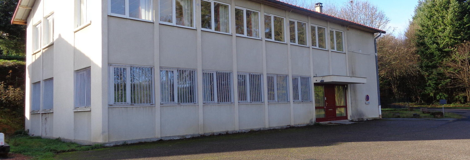 Immeuble  180 m² à louer à Saint-Just-d'Avray (69870)