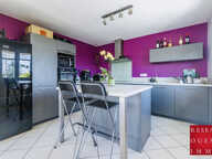 MAISON FAMILIALE DE 180M2 AU COEUR DU VILLAGE DE SAINT GENIS — photo 3