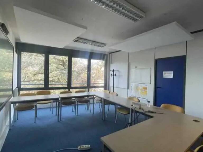 Bureau — photo 1
