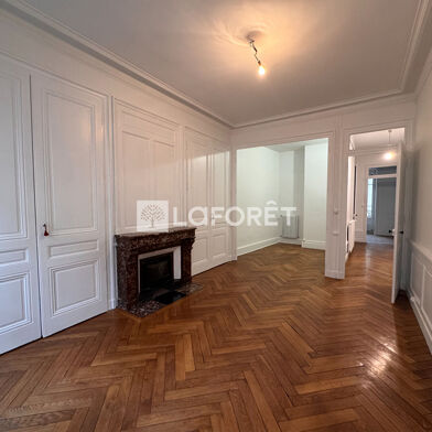 Appartement 2 pièces 1290 €