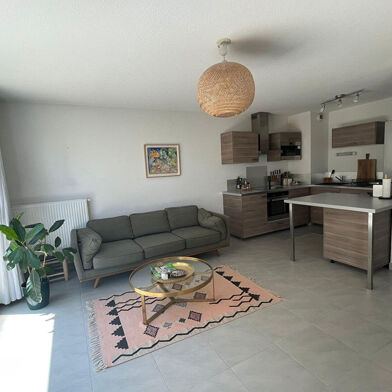 Appartement 3 pièces 1100 €