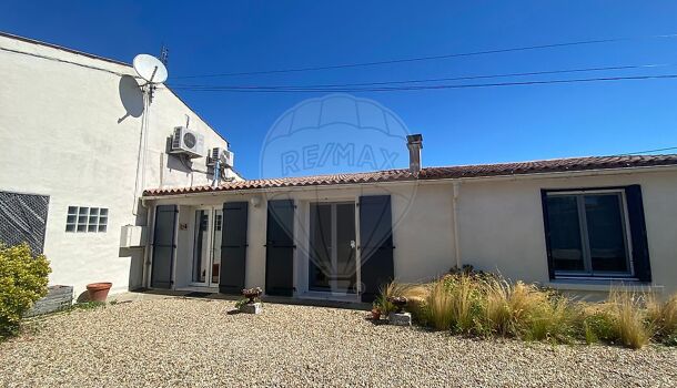 Villa / Maison 8 pièces  à vendre Semussac 17120