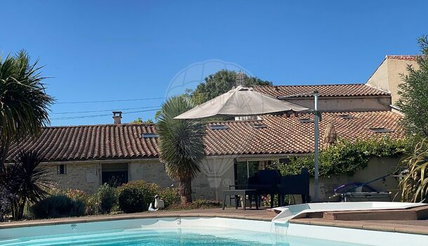 Villa / Maison 8 pièces  à vendre Semussac 17120