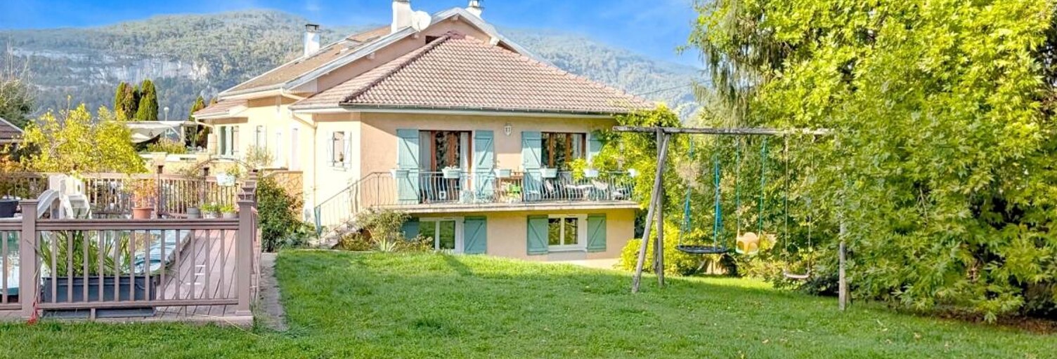 Maison 9 Pièces 290 m² à vendre à Dortan (01590)