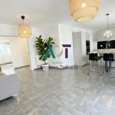 Appartement 4 pièces 245000 €