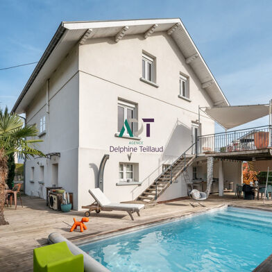 Maison 6 pièces 580000 €