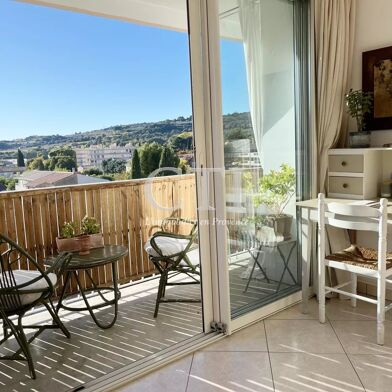 Appartement 5 pièces 224000 €