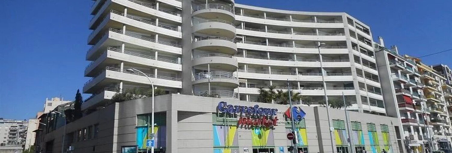 Garage   m² à louer à Nice (06200)