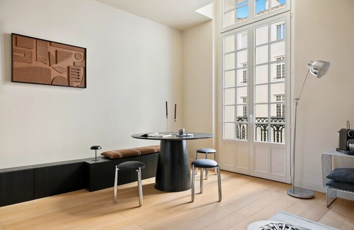 Antibes Centre- Rare à la vente : 8 appartements bourgeois entiè — photo 2