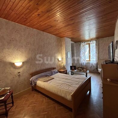 Maison 7 pièces 130000 €