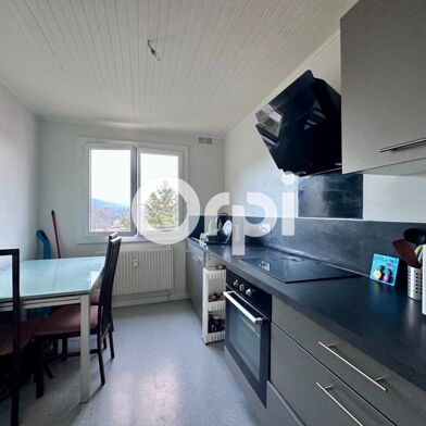Appartement 3 pièces 760 €