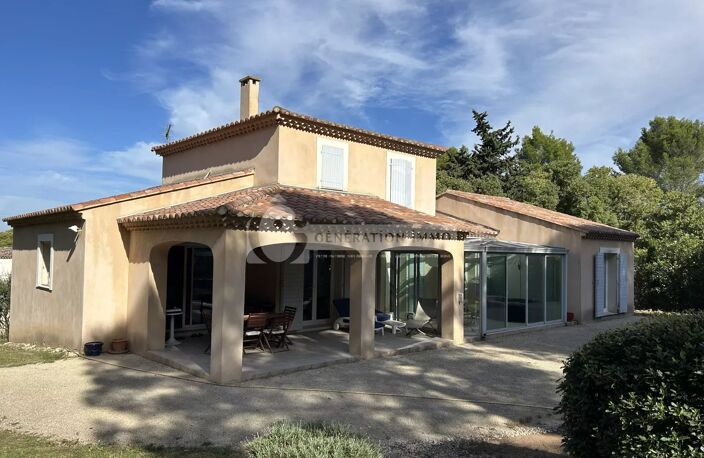 Maison traditionnelle 4 ch avec vue dégagée - Fontvieille — photo 2