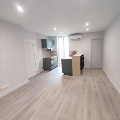 Appartement 2 pièces 700 €