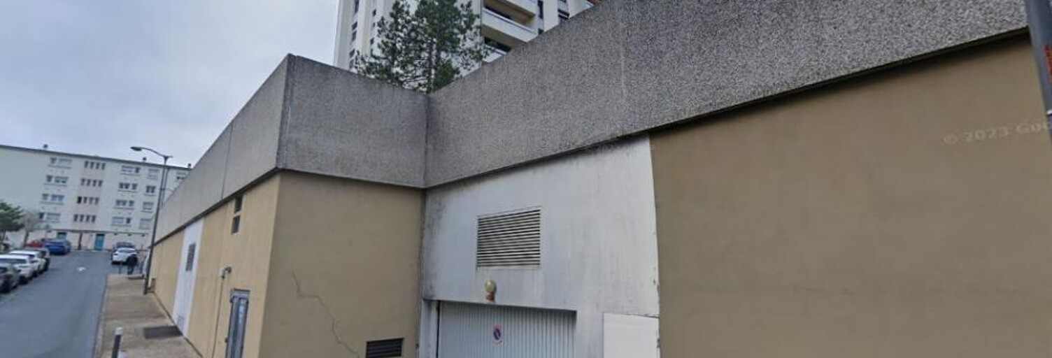 Garage  12 m² à louer à Joué-lès-Tours (37300)