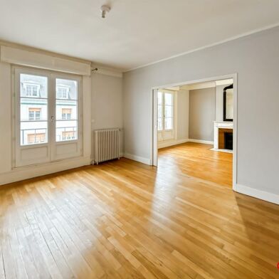 Appartement 2 pièces 900 €