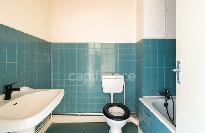 Département du Finistère (29), à vendre à QUIMPER, studio de 27,29 m² habitables  - Balcon - Cave — photo 5
