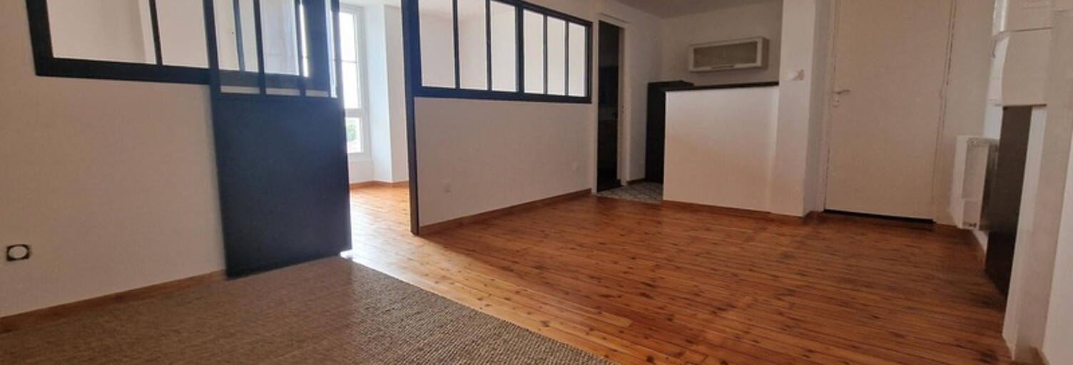 Maison 35 Pièces 850 m² à vendre à Saint-Jean-d'Angély (17400)