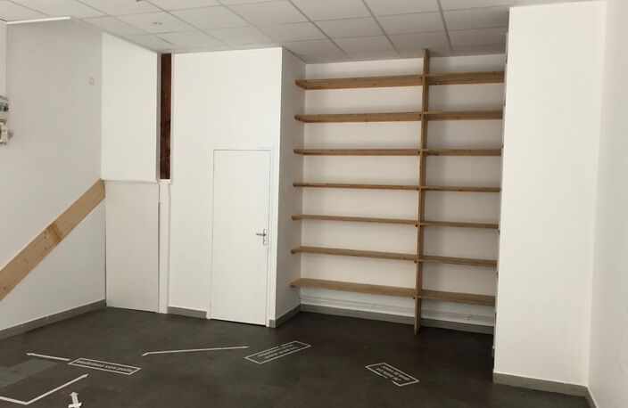 Dpt Rhône (69), à louer LYON 1ER Local commercial de 35m2 rue des capucins — photo 3