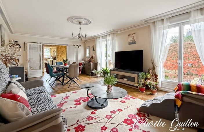 Maison familiale 152 m² – 5 chambres – Sous-sol complet – Piscine chauffée – Bourg de La Chapelle-Caro — photo 3