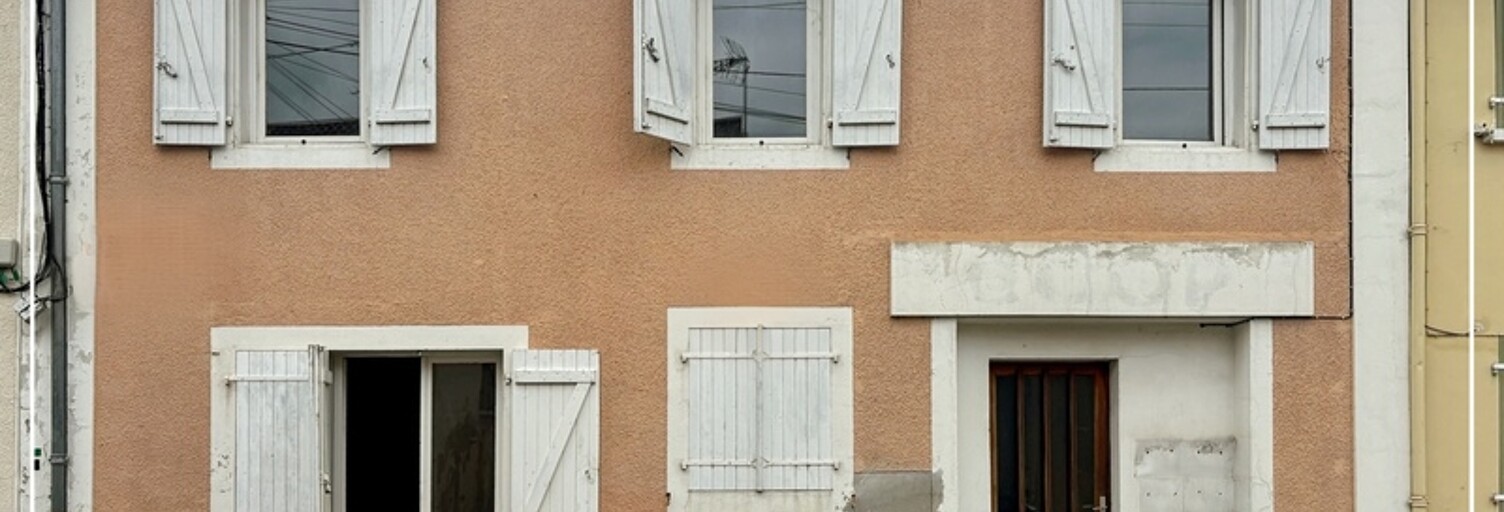 Immeuble  140 m² à vendre à Mont-de-Marsan (40000)