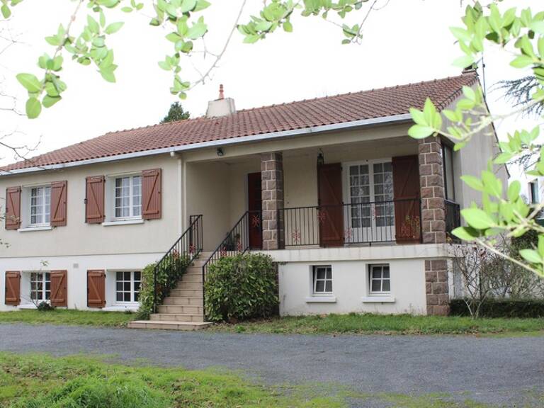 Maison à vendre 7 pièces avec 6 chambres à CHOLET (49) — photo 1