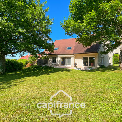 Maison 10 pièces 745000 €