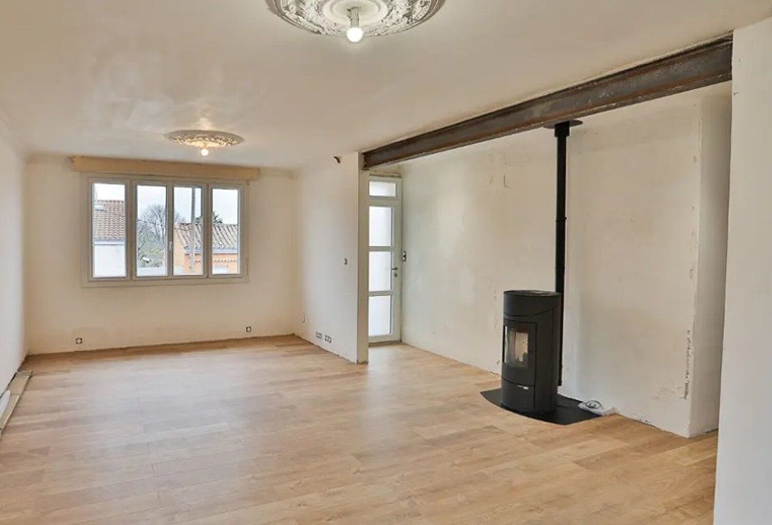 Maison à vendre 6 pièces LA ROCHE SUR YON (85) — photo 1