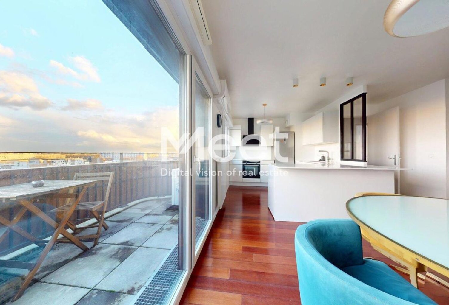 APPARTEMENT 5 PIÈCES - 92,49 m² - BALCON + PARKING - DERNIER ÉTAGE — photo 1