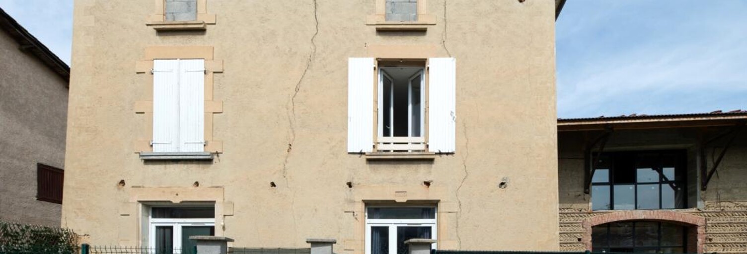 Immeuble  112 m² à vendre à Faramans (38260)