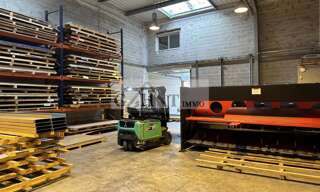 Local industriel  372 m² à vendre à Le Pin (77181)