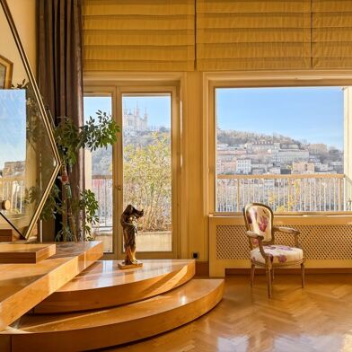 Appartement 4 pièces 1560000 €