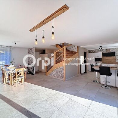 Maison 5 pièces 397000 €