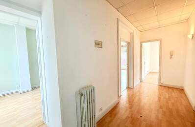 Appartement en Duplex à Travaux — photo du bien