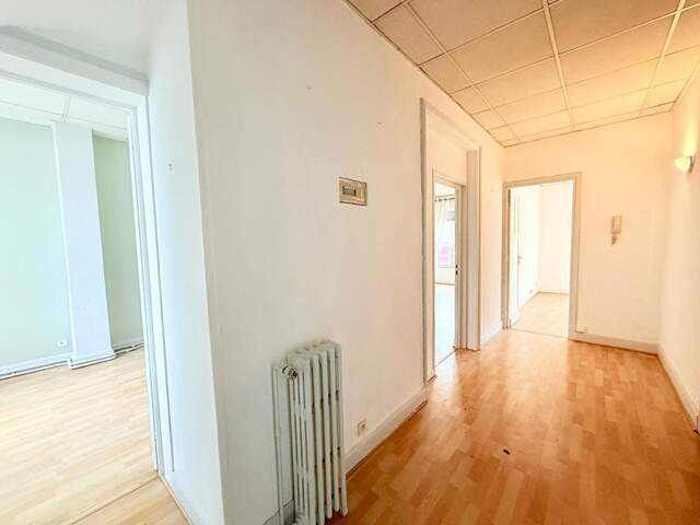 Appartement en Duplex à Travaux — photo du bien
