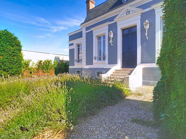 Maison de maître en Bourgogne, 6 pièce(s) 225 m2 sur 4.547 m² terrain — photo 1