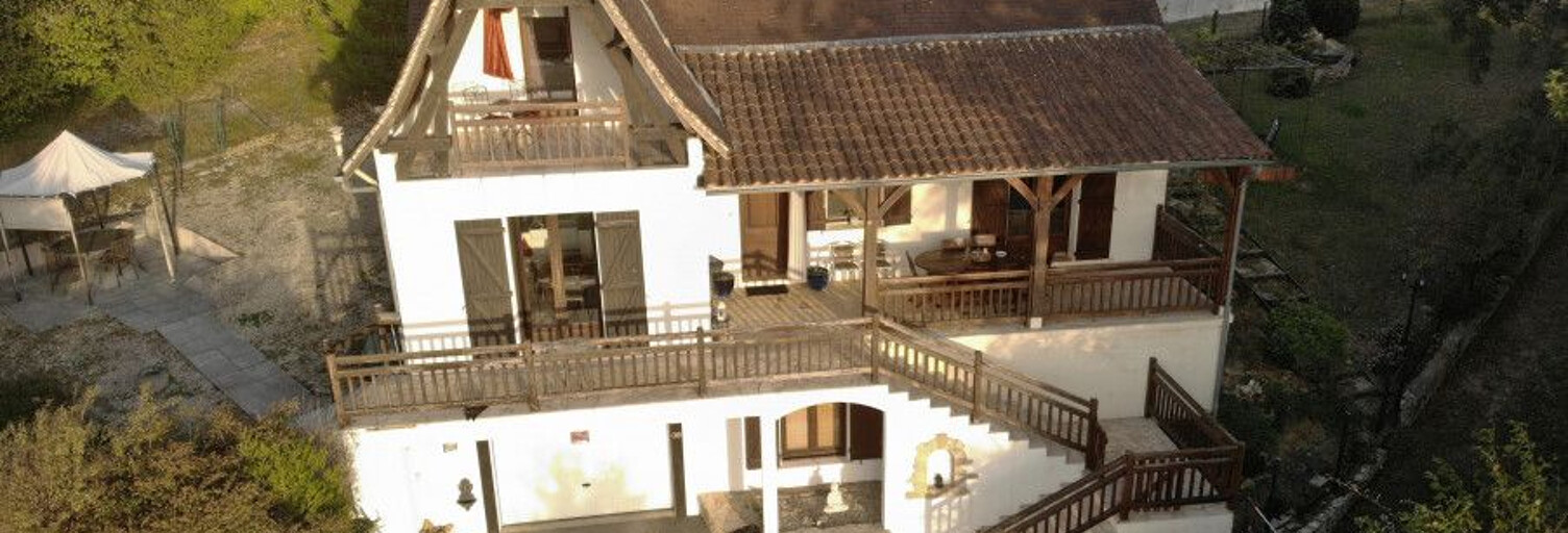 Maison 6 Pièces 166 m² à vendre à Les Farges (24290)