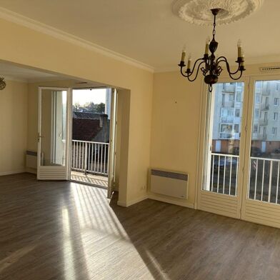Appartement 5 pièces 157000 €