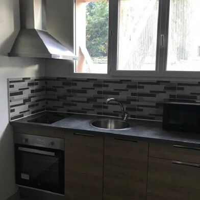 Appartement 1 pièces 550 €