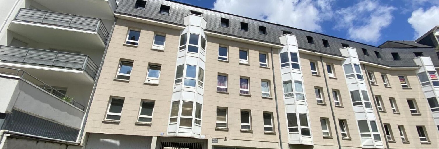 Garage   m² à louer à Tours (37000)