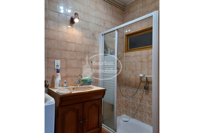 Vente maison 7 pièces 135 m² Neuvy-Grandchamp (71130) — photo 4