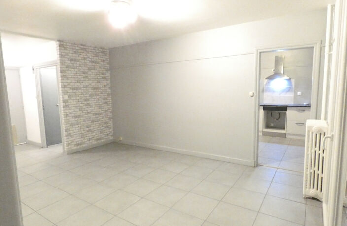 T3 ASCENSEUR BALCON — photo 3