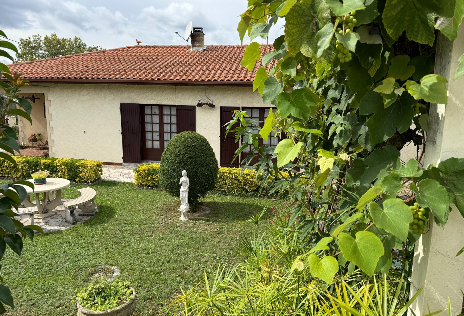 Maison T4 avec garage et jardin — photo 1