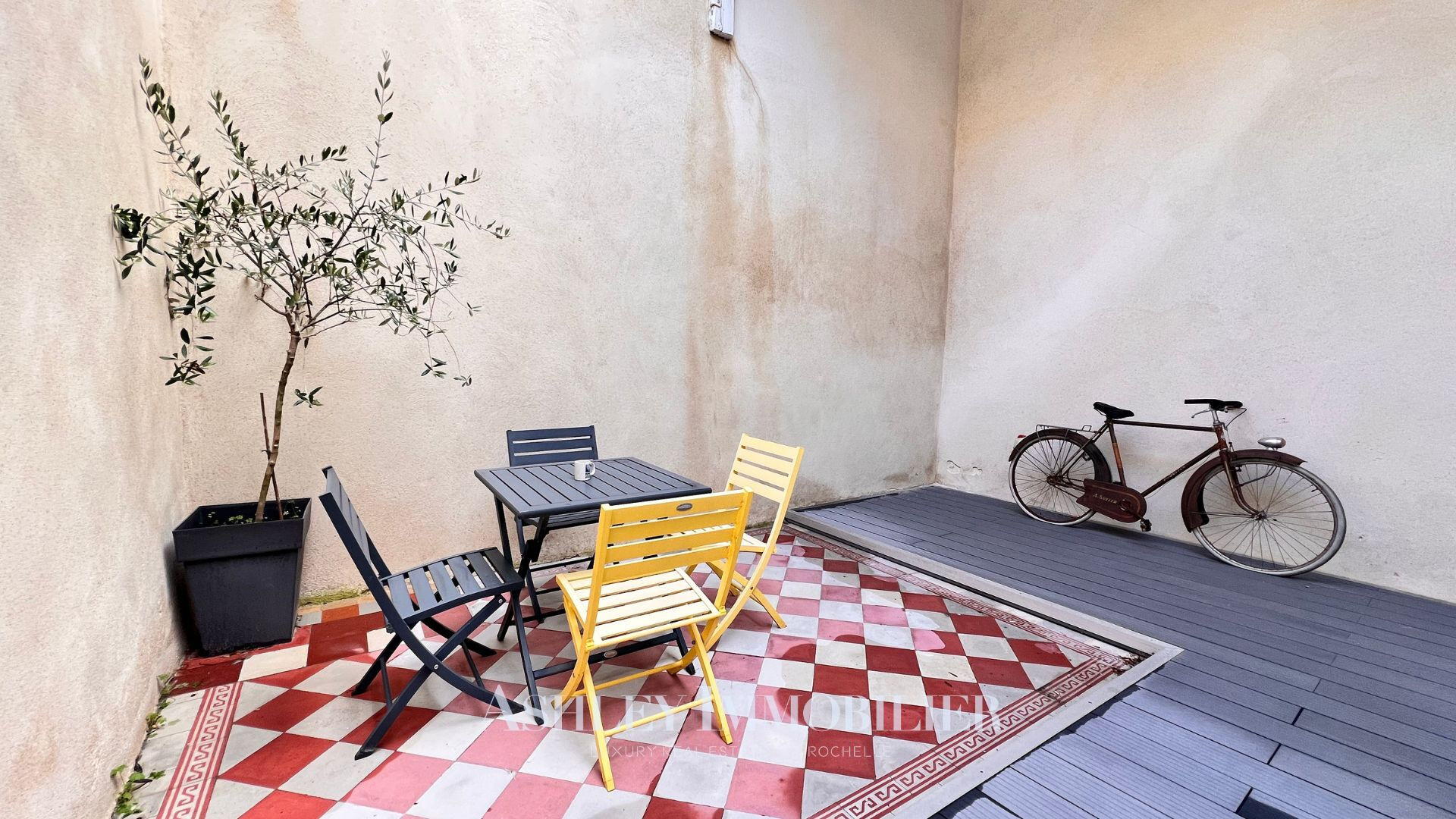 Immeuble  à vendre Rochelle (La) 17000