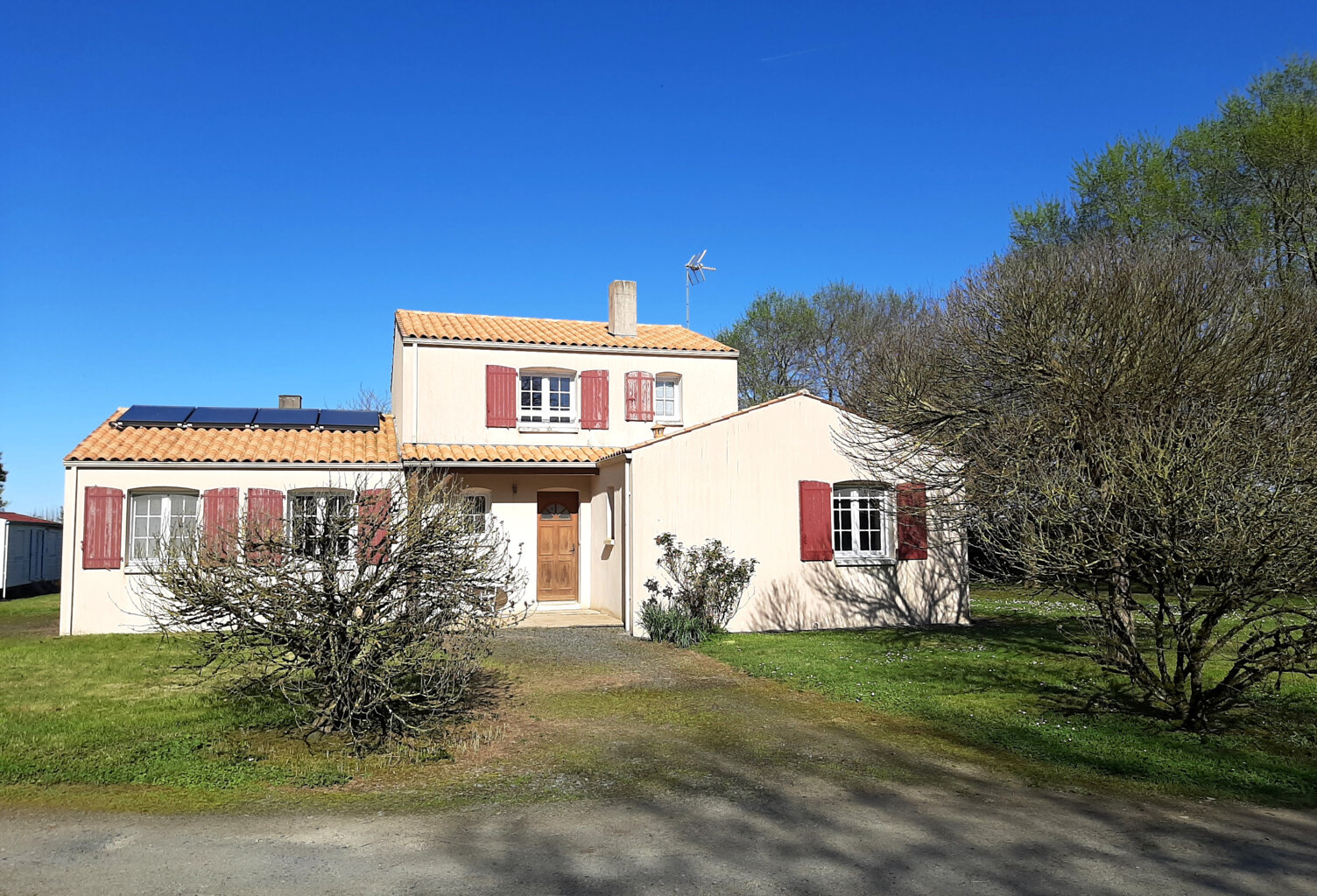 Maison villa 7 pièces 153 m2 avec terrain 3 124 m2   Proche — photo 1