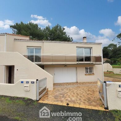 Maison 7 pièces 463600 €