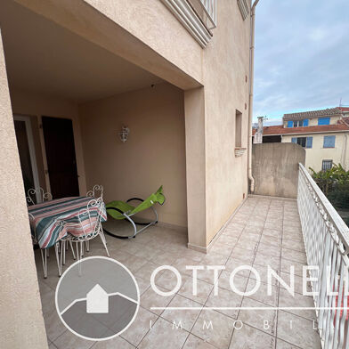 Appartement 4 pièces 1080 €