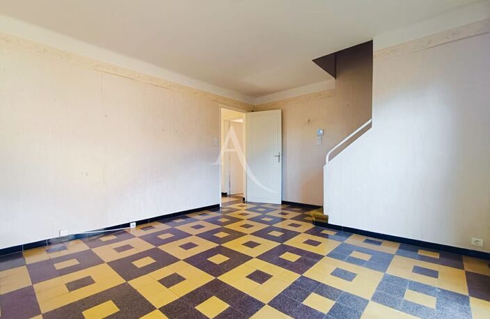 FRONTIGNAN - Maison R+1 de type 5 de 89M² avec garage — photo 3