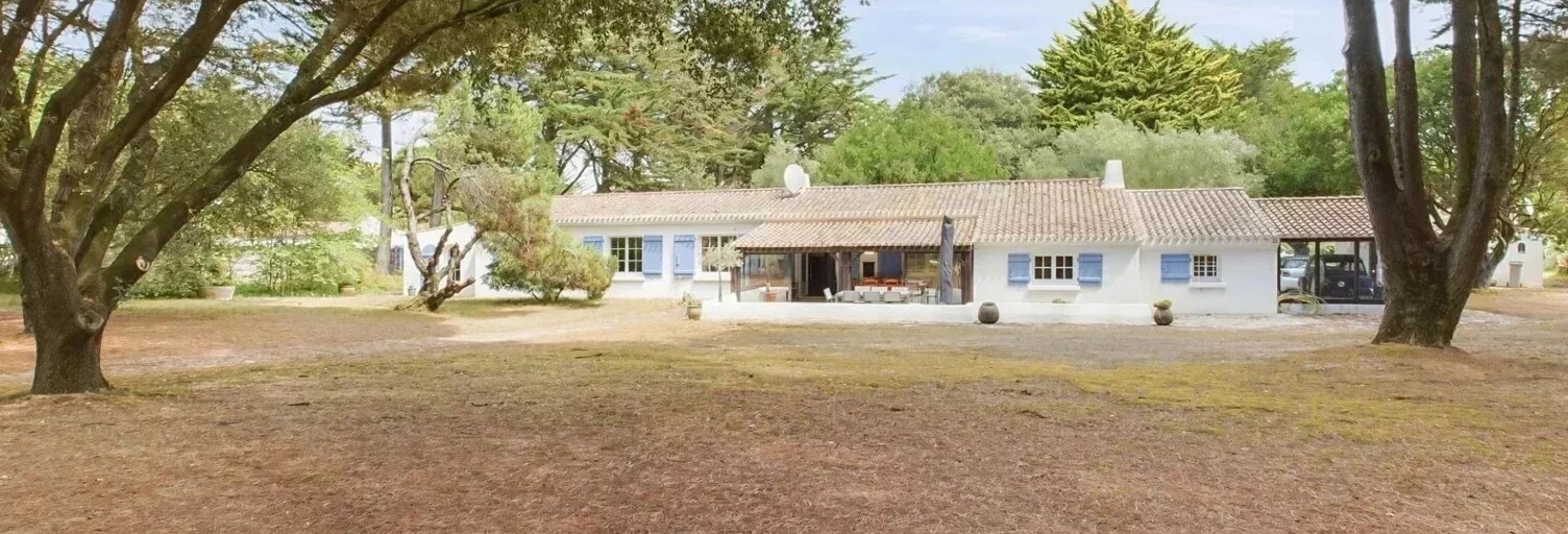 Maison 8 Pièces 235 m² à vendre à L'Épine (85740)